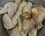 Hình bước làm 1 của món Cánh gà chiên nước mắm