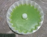 Foto langkah ke 3 dari resep Pudding Pandan Lapis Susu Oreo.
