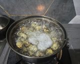 Foto langkah ke 1 dari resep Perkedel Telur Puyuh.