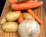 Foto del paso 1 de la receta: Crema de zanahoria 🥕 con queso fundido