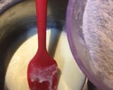 A picture of step 4 of Eggless Chocolate naked cake.
