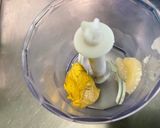 Une image de l'étape 3 de Sauce salade fruitée à la tomate, persil, miel et vinaigre balsamique.
