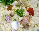 A picture of step 2 of Aloo Paratha.