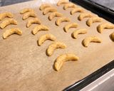 Vaníliás kifli recept fázis 2 fotója