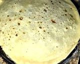 A picture of step 4 of Soya chaap roll.
