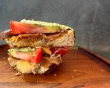 Hình bước làm 8 của món Toast Double Cheese và Xúc Xích - Bữa Sáng 5 sao chỉ trong 5’
