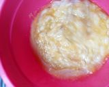 Foto langkah ke 3 dari resep Bolu pisang kukus.