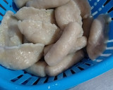Foto langkah ke 5 dari resep Pempek Kukus.