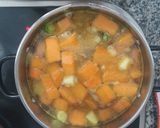 Foto del paso 3 de la receta Crema de calabaza 🎃y zanahorias 🥕 con garbanzos crujientes