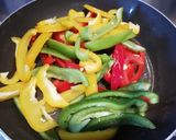 Une image de l'étape 1 de Poivrons grillés et sauce yaourt.