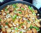 A picture of step 8 of Chicken Kung Pao.