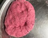 A picture of step 3 of Beetroot cinnenamon rolls.