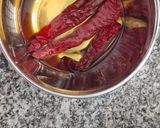 A picture of step 1 of Bell pepper chutney.
