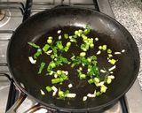 Foto del paso 2 de la receta: Omelette Claras con Jamón y Espárragos