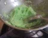 A picture of step 3 of Dudhi halwa.