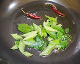 A picture of step 4 of Cornflakes Chivra.