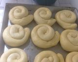 Foto del paso 4 de la receta: Pan Dulce Relleno Con Crema Pastelera y coco Rallado!!