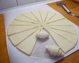 Burgonyás mini kiflik recept fázis 6 fotója
