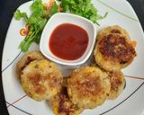 A picture of step 6 of Corn raw banana tikki.