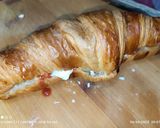 Foto del paso 4 de la receta: Croissant con Frankfurt picante y queso de Cabrales