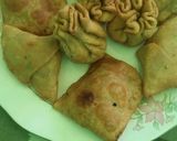 A picture of step 4 of Whole Wheat Flour Samosas.