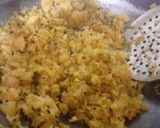A picture of step 6 of Cabbage and capsicum sabzi.