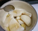 Foto langkah ke 2 dari resep Buah Pir Kukus.