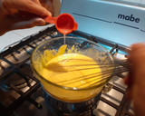 Foto del paso 6 de la receta: Camarones empanizados acompañados de una salsa holandesa