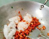 Hình bước làm 2 của món Cơm gói bông sen