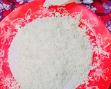 A picture of step 1 of Cheese chicken ball.