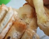 Foto langkah ke 5 dari resep Pisang Selimut Coklat & Keju Lumer.
