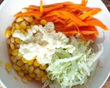 Foto langkah ke 2 dari resep Salad Wrap.