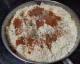 तिखट शेव (sev recipe in marathi) रेसिपी स्टेप 2 फोटो 