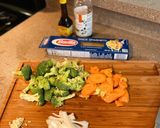Foto del paso 1 de la receta: Fideos fritos. 🥢🥡