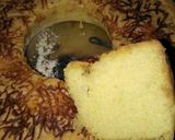 Foto langkah ke 8 dari resep Bolu biasa tabur keju.