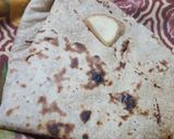 A picture of step 7 of ROTI/CHAPATI 😋.