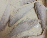 Foto del paso 3 de la receta: Salmonetes fritos