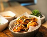 Foto del paso 11 de la receta: Takoyaki 🇯🇵 de pulpo 🐙 fáciles en sartén sin molde con salsa Tonkatsu Bulldog