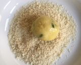 Foto langkah ke 6 dari resep Bola bola kentang mozzarella.
