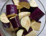 Foto langkah ke 1 dari resep Egg n' Eggplants Sautè.