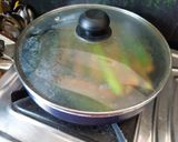 A picture of step 3 of Stuffed masala bhindi.