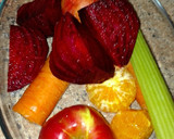 Foto del paso 1 de la receta: Zumo rojo de verduras y fruta