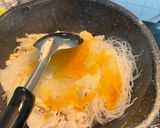 รูปขั้นตอนการทำที่ 5 ของ วุ้นเส้นคั่วไข่