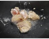 A picture of step 3 of Chilli Chicken.