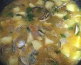 Foto del paso 4 de la receta Merluza con patatas y almejas