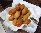 Foto del paso 5 de la receta: Croquetas de maíz, atún y huevo duro