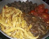 صورة لخطوة 5 من وصفة صينية كرات اللحم بالفرن🍖🍟🍅