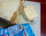 Foto langkah ke 1 dari resep Roti Tawar Lapis Keju.