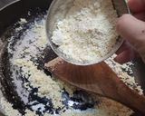 A picture of step 3 of Besan sooji Halwa.