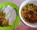 Foto langkah ke 4 dari resep Tumis Kembang Pepaya Udang Ebi.